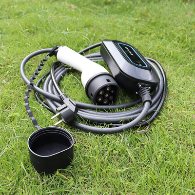 2013 Anno Portable 3.5kw AC 220V Tipo 2 EV Charger EVSE SAE J1772 connettore livello 2 stazione di ricarica del veicolo