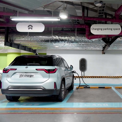 Stazione di ricarica per veicoli elettrici intelligenti da 7 kW con rilevamento dell'isolamento e rilevamento della temperatura della spina
