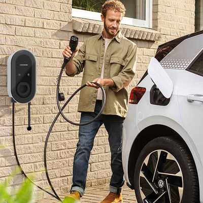11kw Wifi DC LCD Display CCS2 Car EV Wallbox Charger per una ricarica rapida e comoda