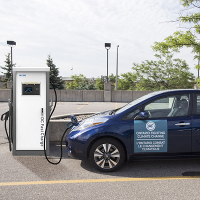 AC 0A-92A Intervallo di corrente di ingresso 60KW DC 0-100A Corrente di uscita CCS Car charger per Benz EQC