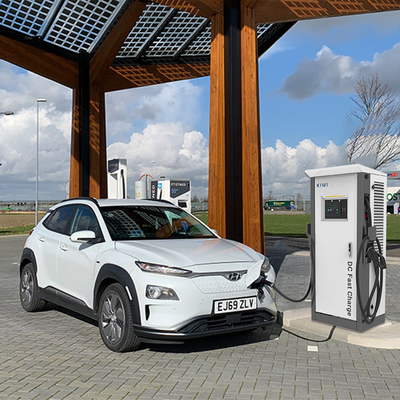 AC 0A-92A Intervallo di corrente di ingresso 60KW DC 0-100A Corrente di uscita CCS Car charger per Benz EQC