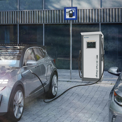 Caricabatterie per auto a corrente continua