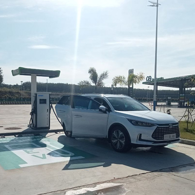 60kW ~ 150kW DC EV caricabatterie pila doppia pistola di ricarica pavimento montato DC stazione di ricarica veloce auto elettrica